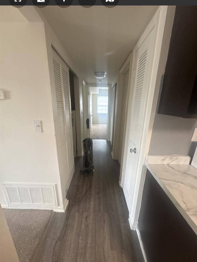 UrgentFemale Fall semester sublease