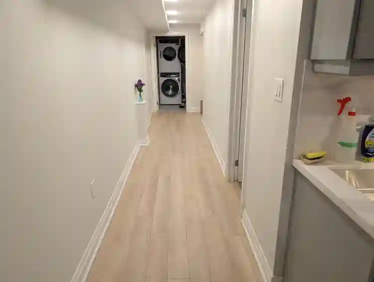Female roommate for Sept. 1st