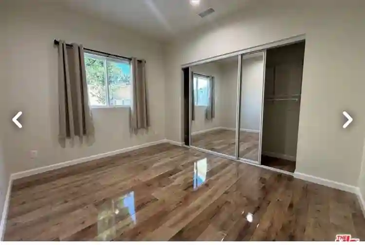 Private Bedroom w/ Bathroom (Sept.1