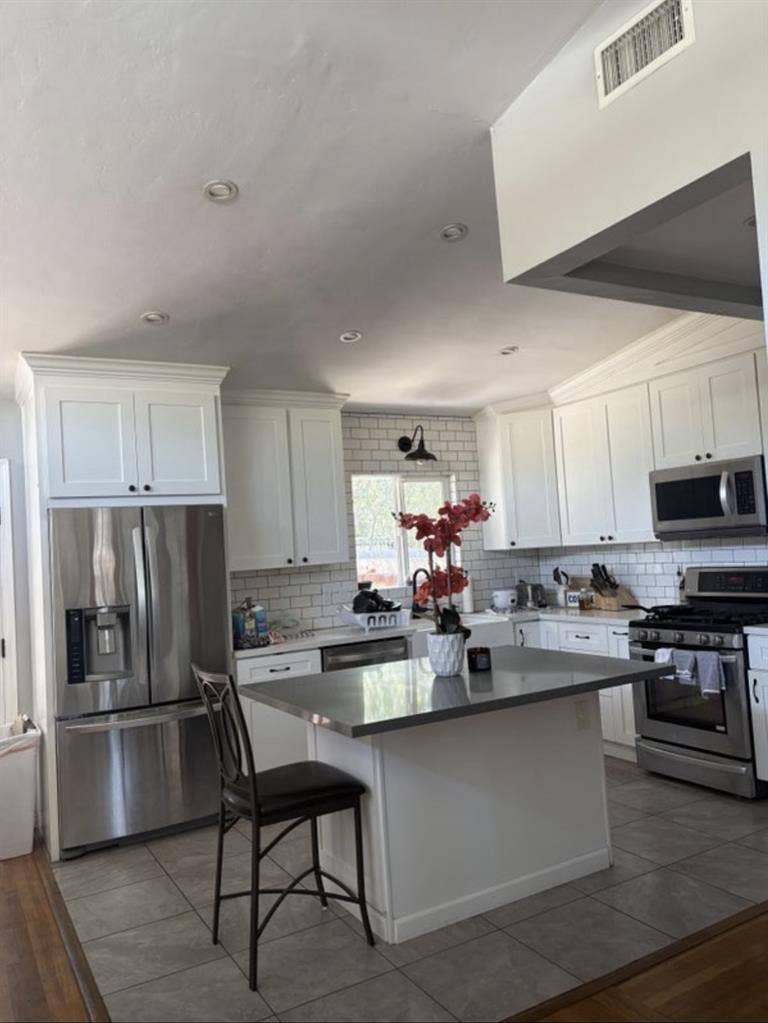 ROOM FOR RENT in La mesa $1100/mo