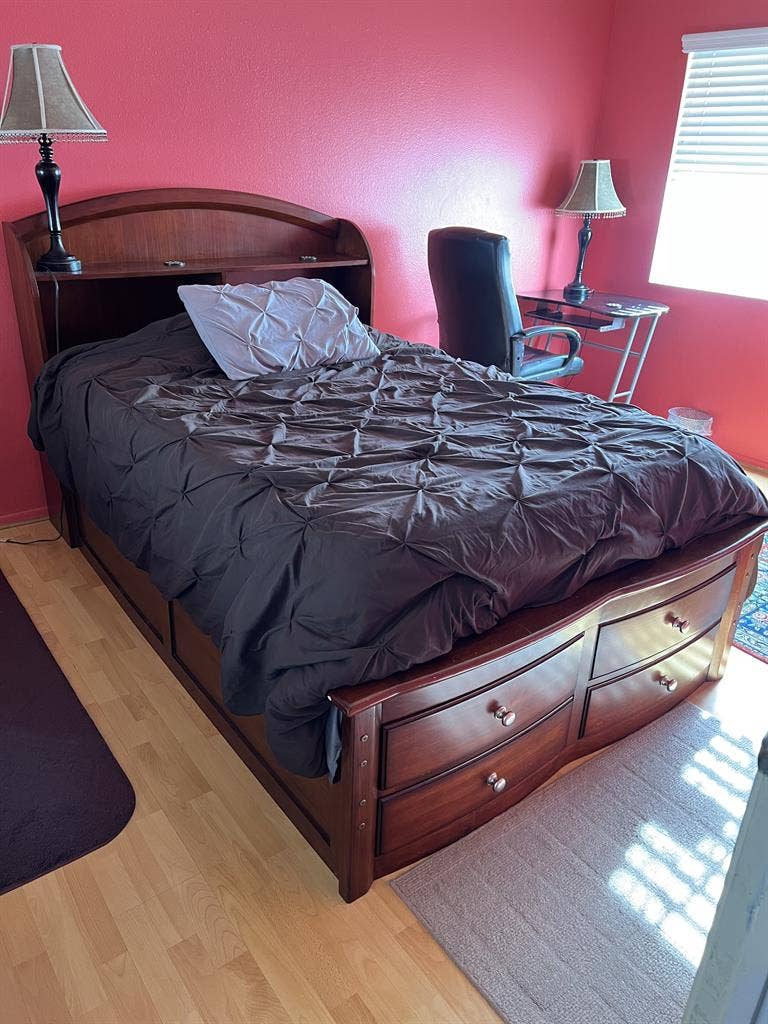 Private Furnished Bdrm/Private Bath