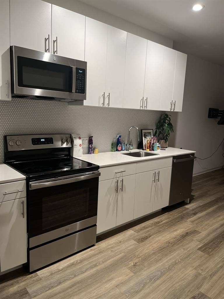 Looking for a roommate