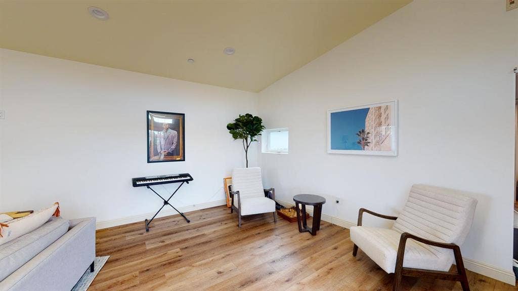 1 BR in East Palo Alto