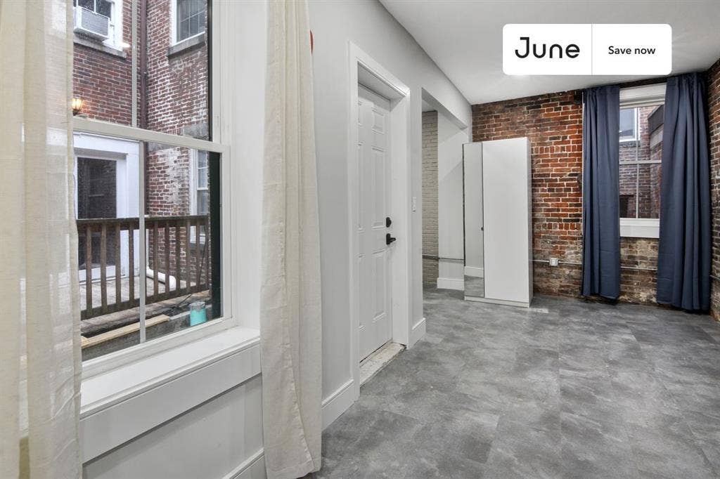1 BR in Boston