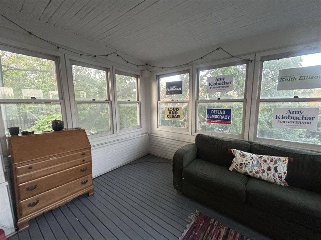 ISO roomate: East Isles MPLS