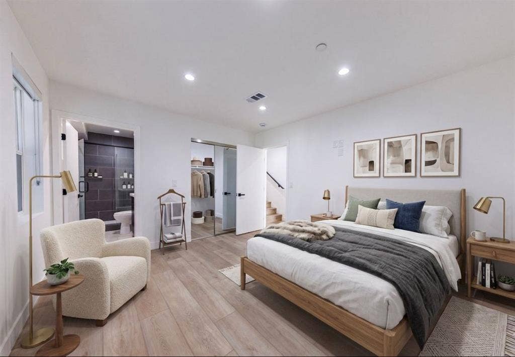 3bed 3.5bath townhouse in NOHO