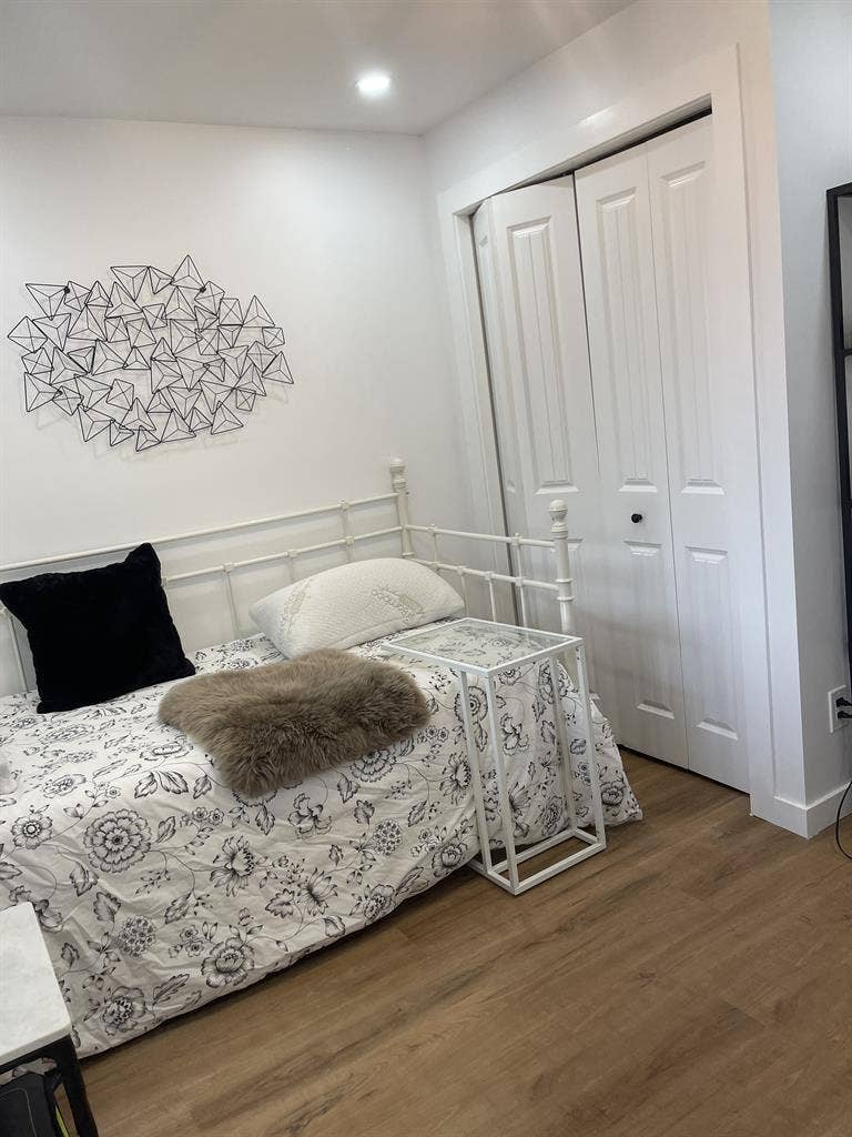 Beautiful room for rent