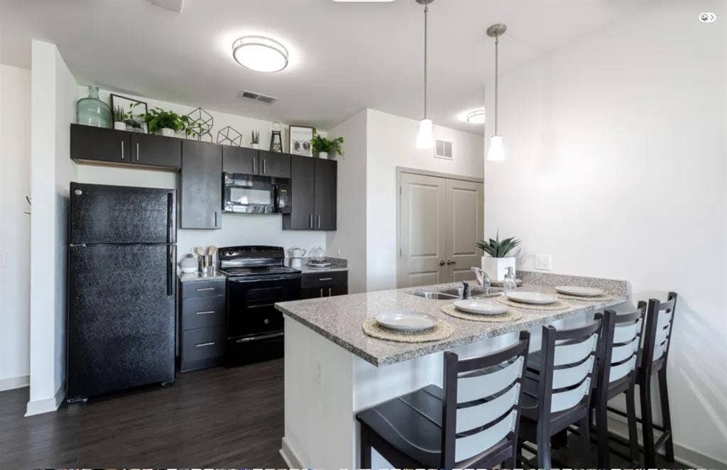 1 BR 1 BA Blockone discount price!