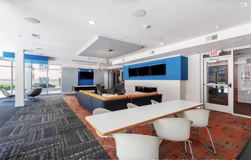 1 BR 1 BA Blockone discount price!