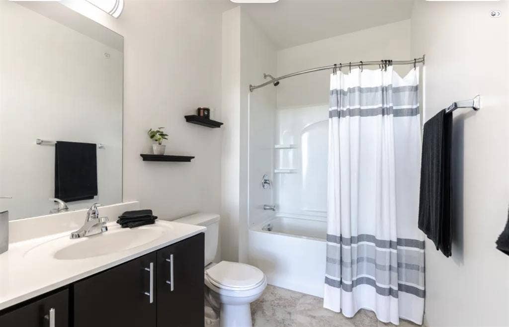 1 BR 1 BA Blockone discount price!