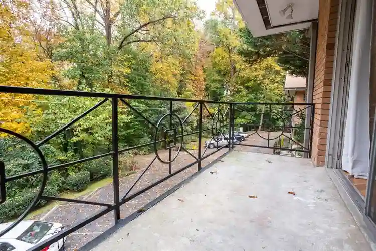 Beautiful Private Room Available