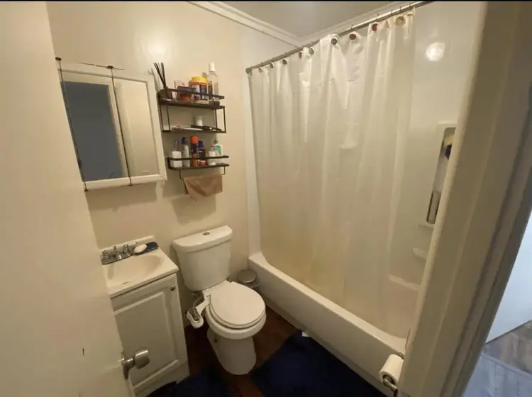 Room for rent in Naugatuck, CT $650