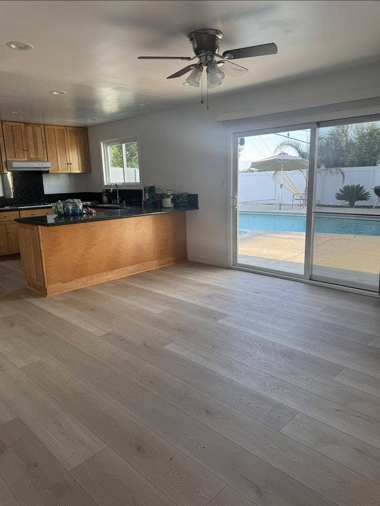 3 rooms for rent