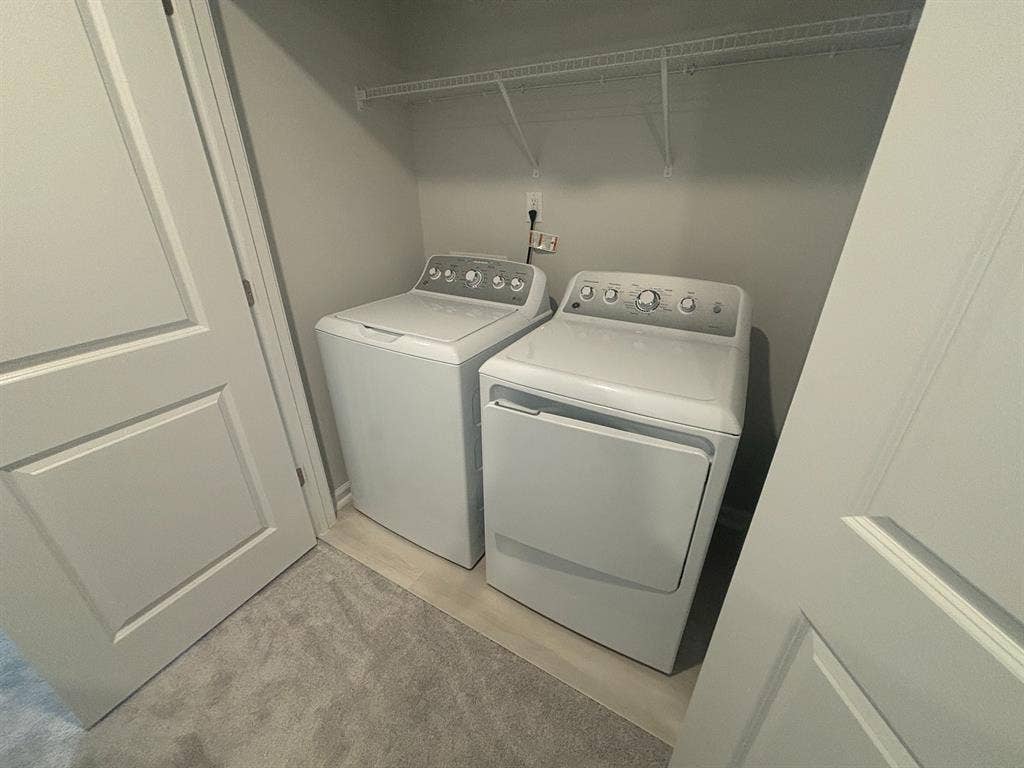 4 BR in Apex