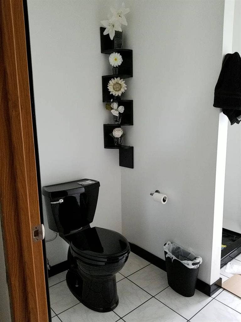 Room with built-in shelves