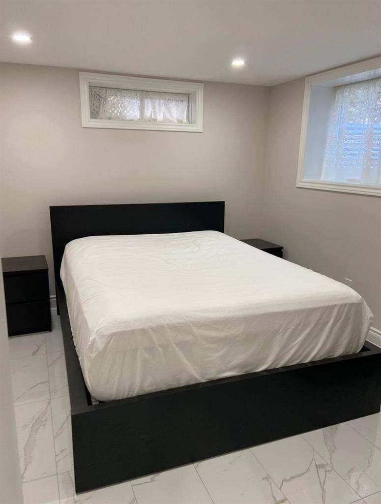 Cozy Apartment Awaits You!