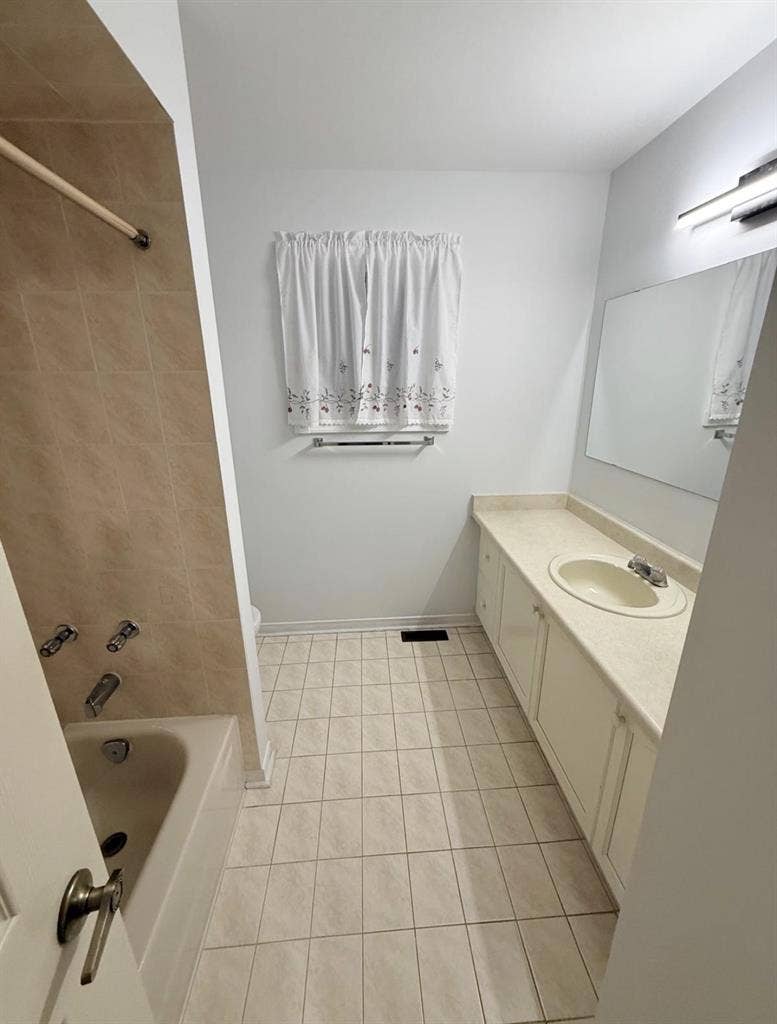 PRIVATE ROOM FOR RENT