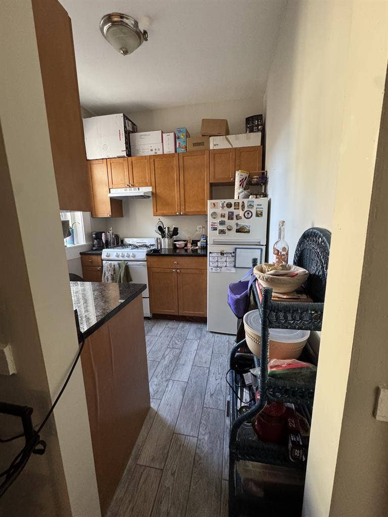 Lease Takeover (Female Only)