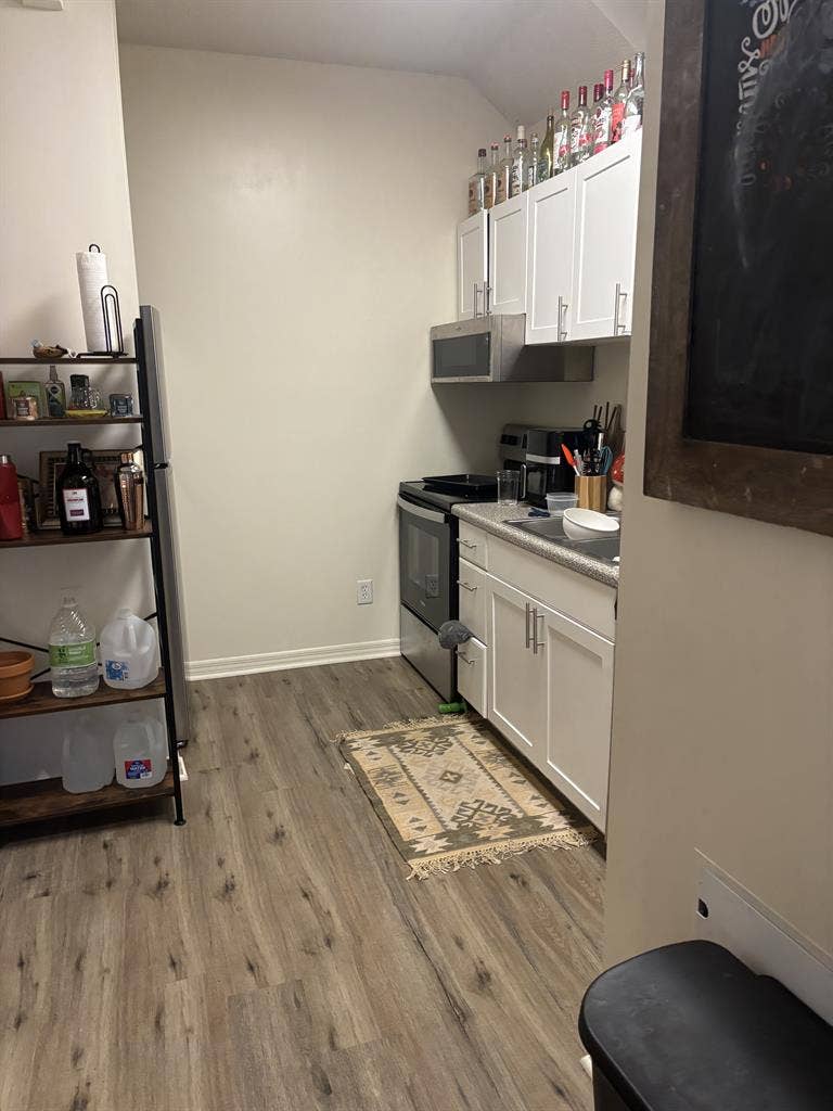 ROOMATE NEEDED ASAP