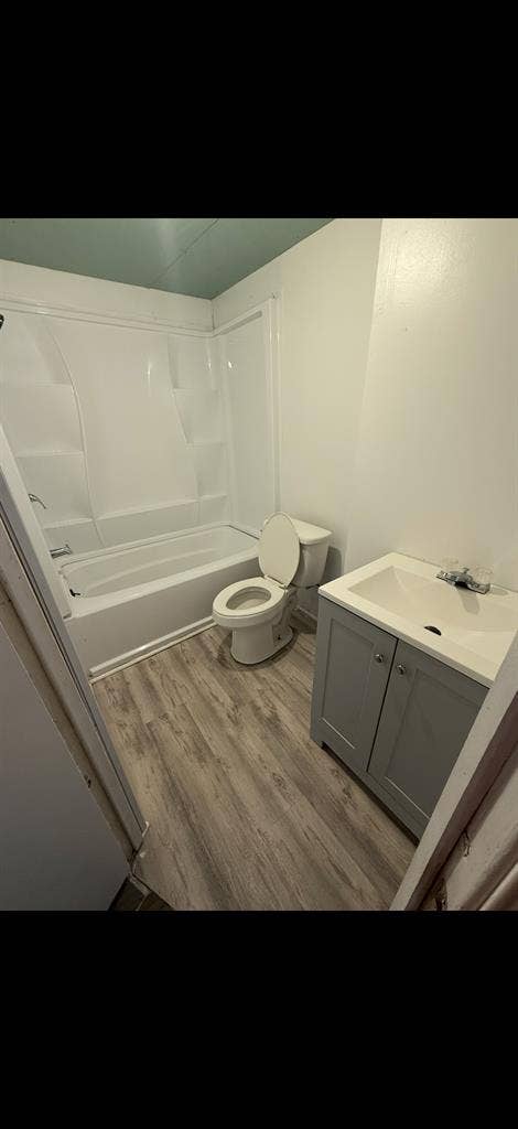 2 Rooms/ 2 cuartos