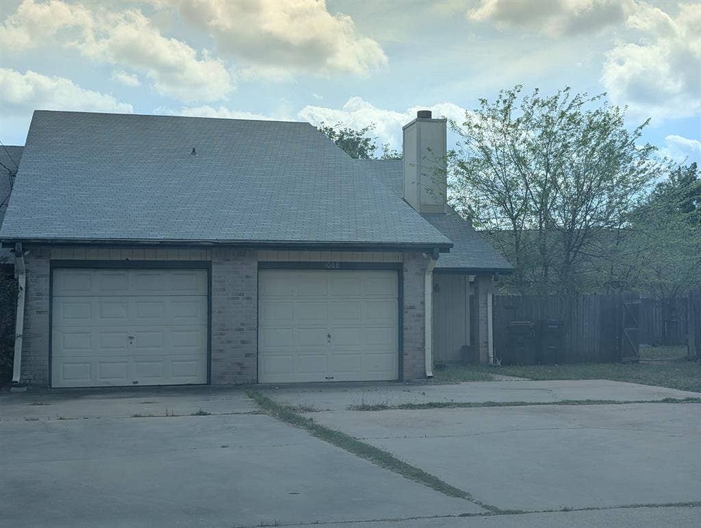 Private room 4 rent 3/2 duplex