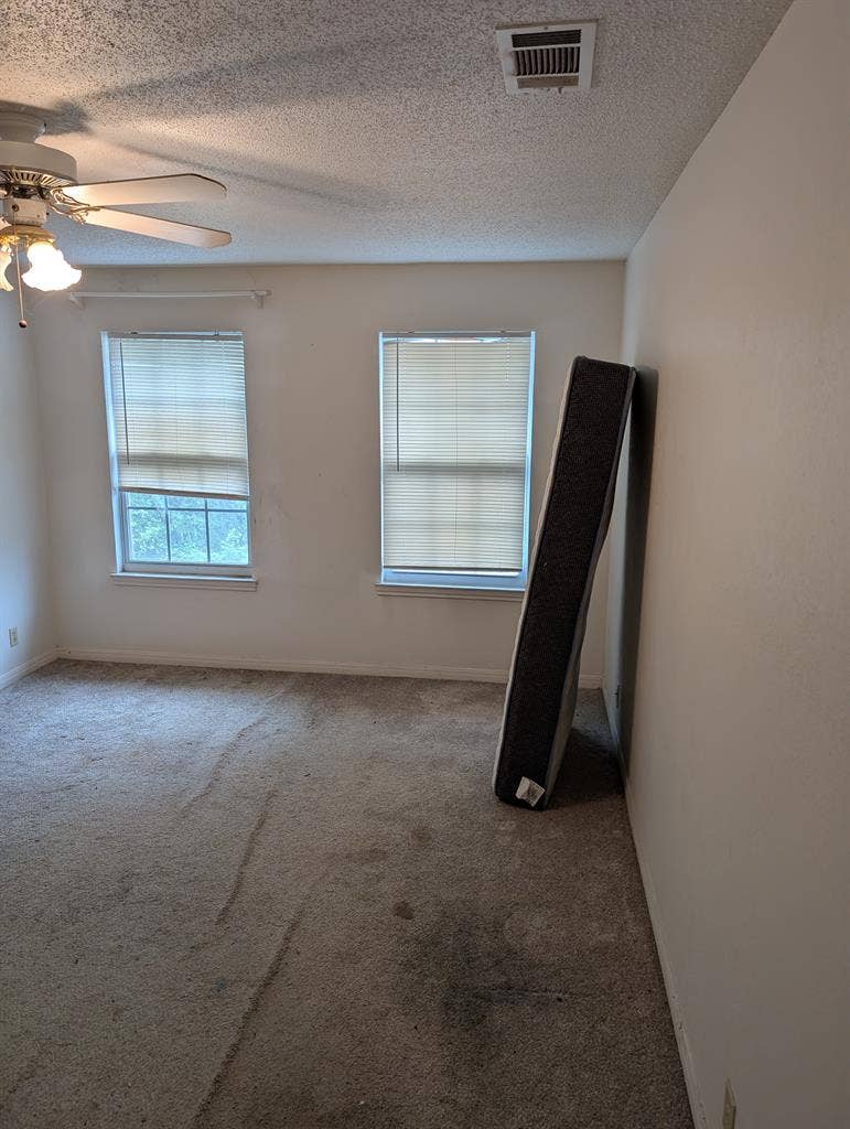 Private room 4 rent 3/2 duplex