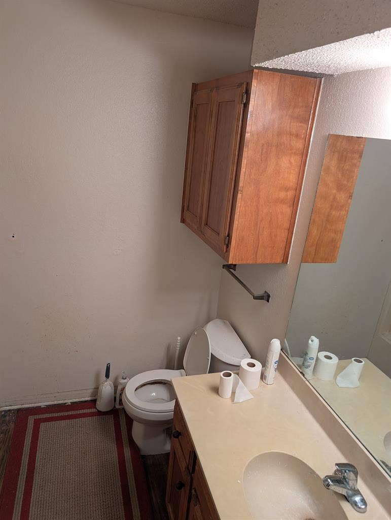 Private room 4 rent 3/2 duplex