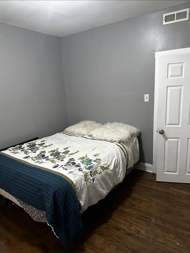 I have a room for rent!