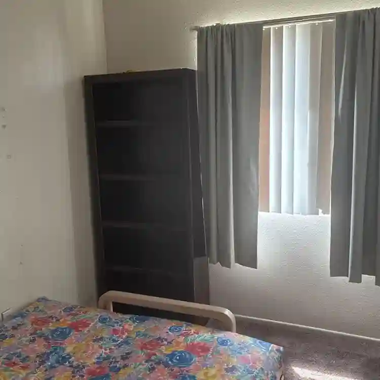 Room for rent in coachella
