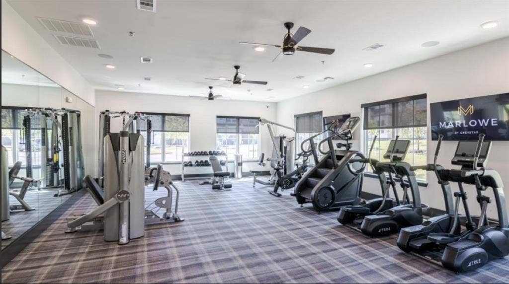 SHORT TERM LEASE AVAILABLEE