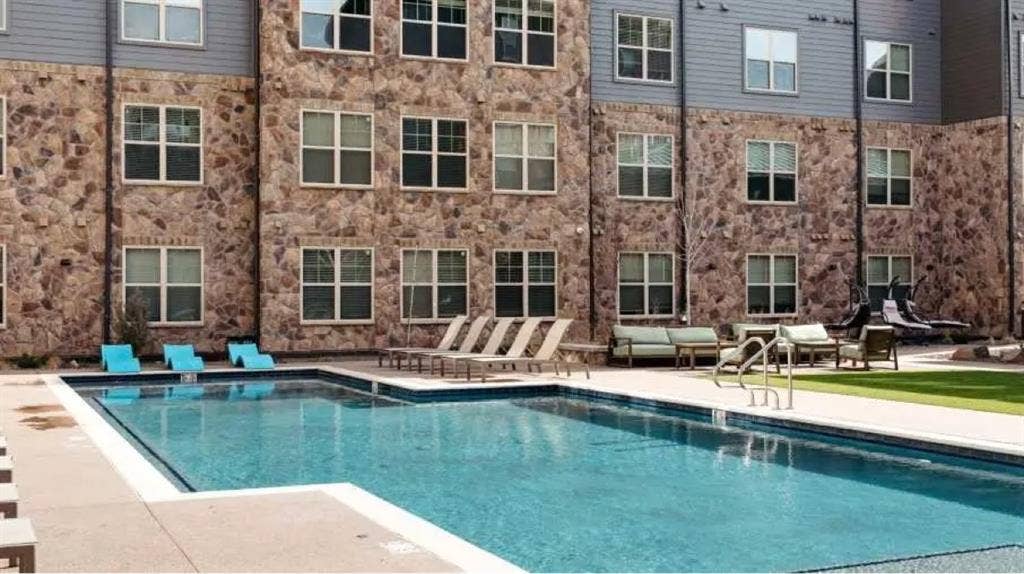 ROOM FOR RENT:) $919!!
