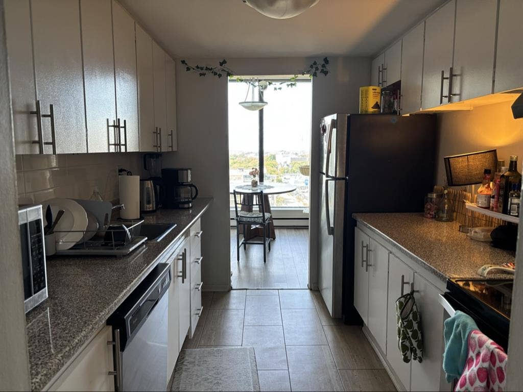 Roommate needed!