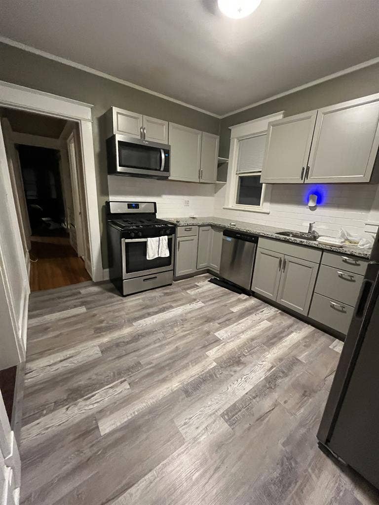 Downtown Albany Room