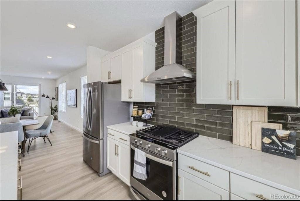 New, furnished home in Broomfield!