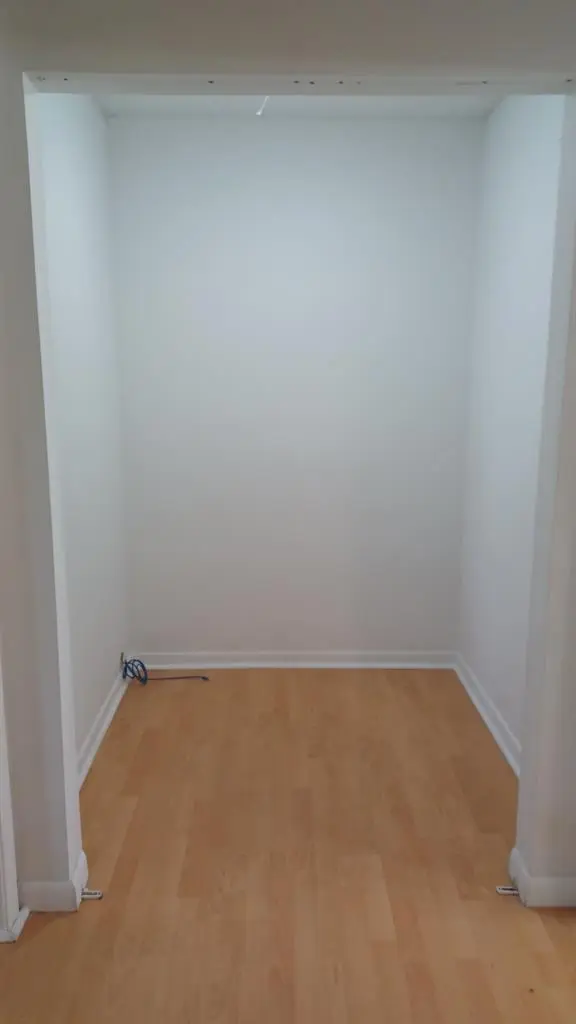 1 bedroom apart. with studio/office
