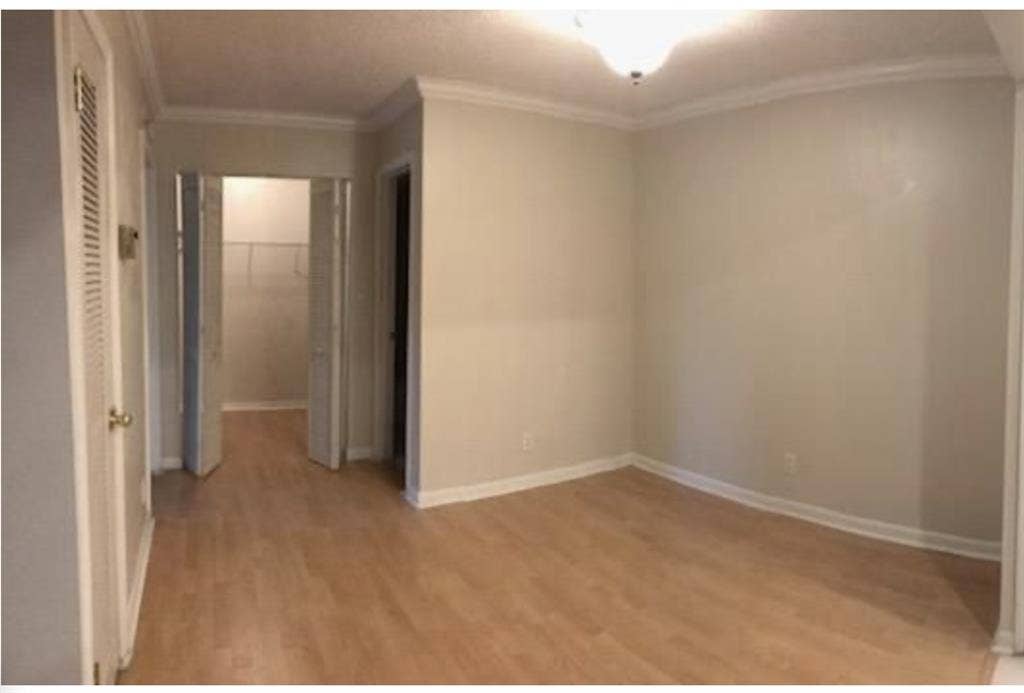 1 bedroom apart. with studio/office