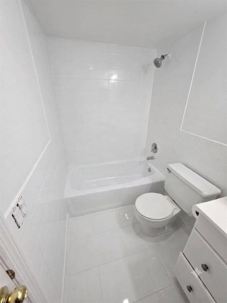 1 bedroom apart. with studio/office