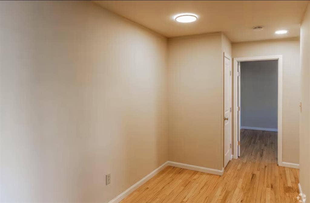 1BR/1BA Apartment - Starts Sept 1