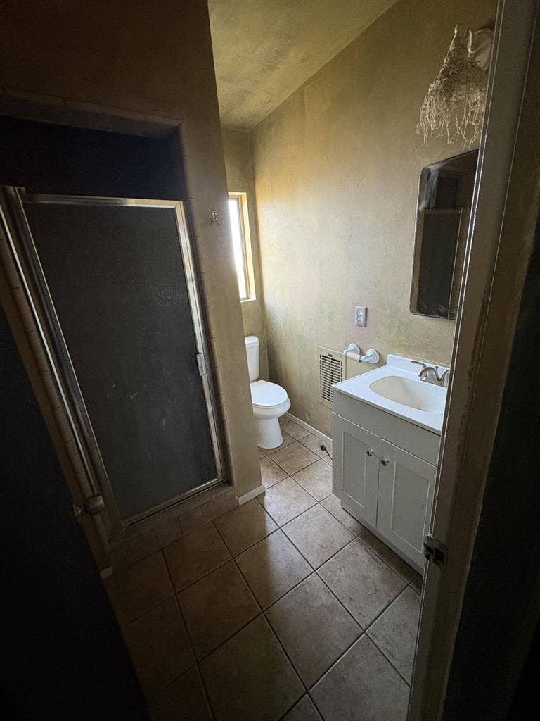 MASTER BEDROOM & BATH Private AF