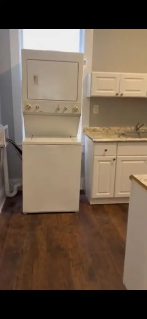 1st floor duplex room & bathroom
