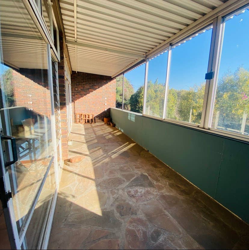Room to Rent in a Secure Complex