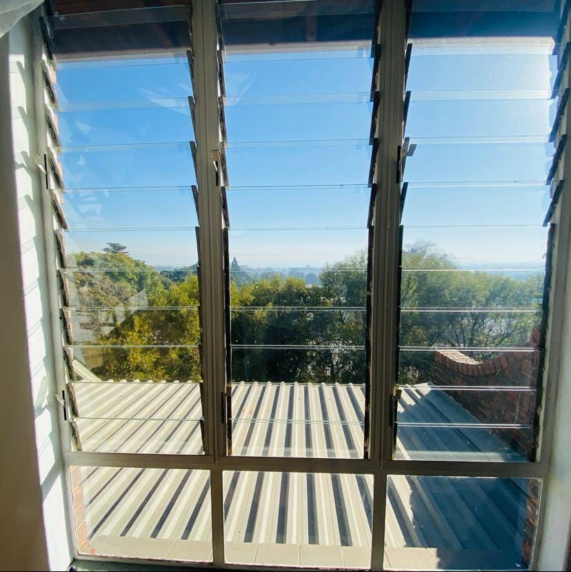 Room to Rent in a Secure Complex