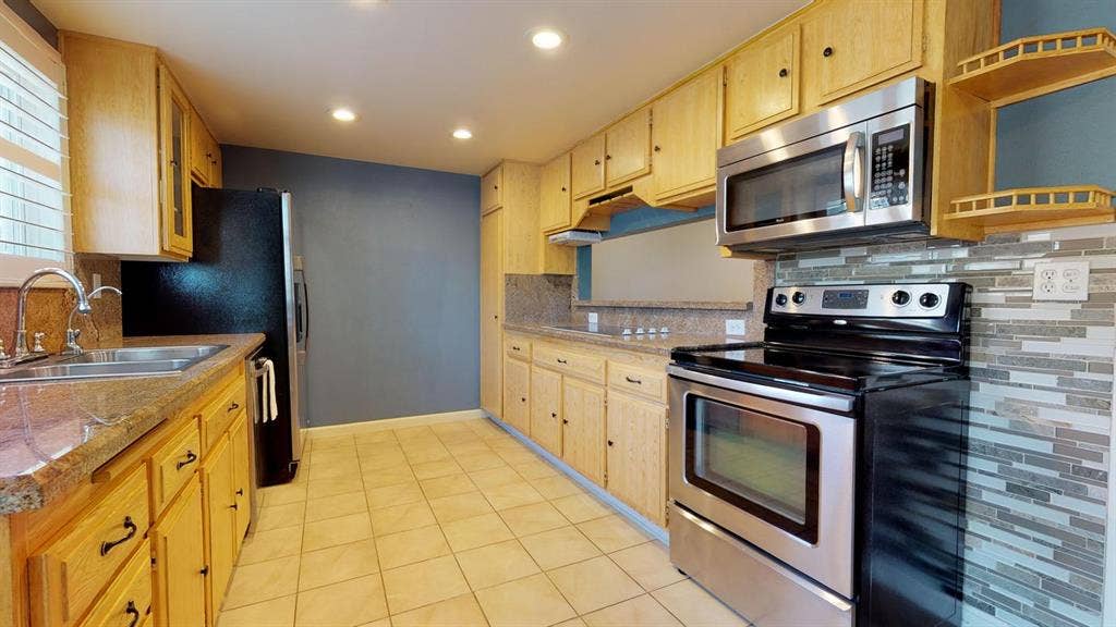 1 BR in Redondo Beach