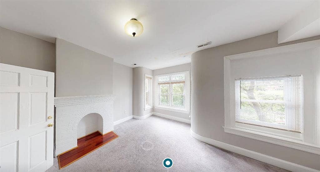 1 BR in Washington