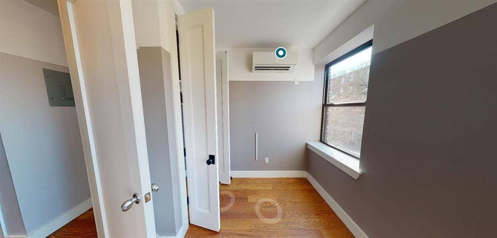 1 BR in Long Island City