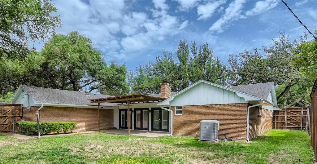 4 BR in Dallas
