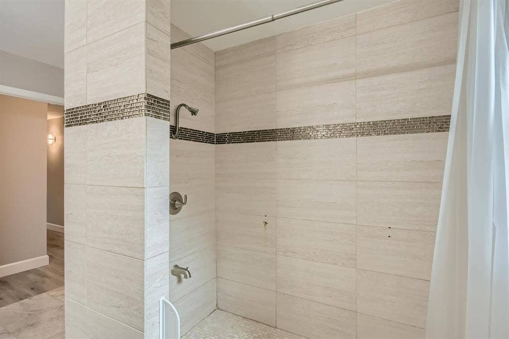 4 BR in Dallas