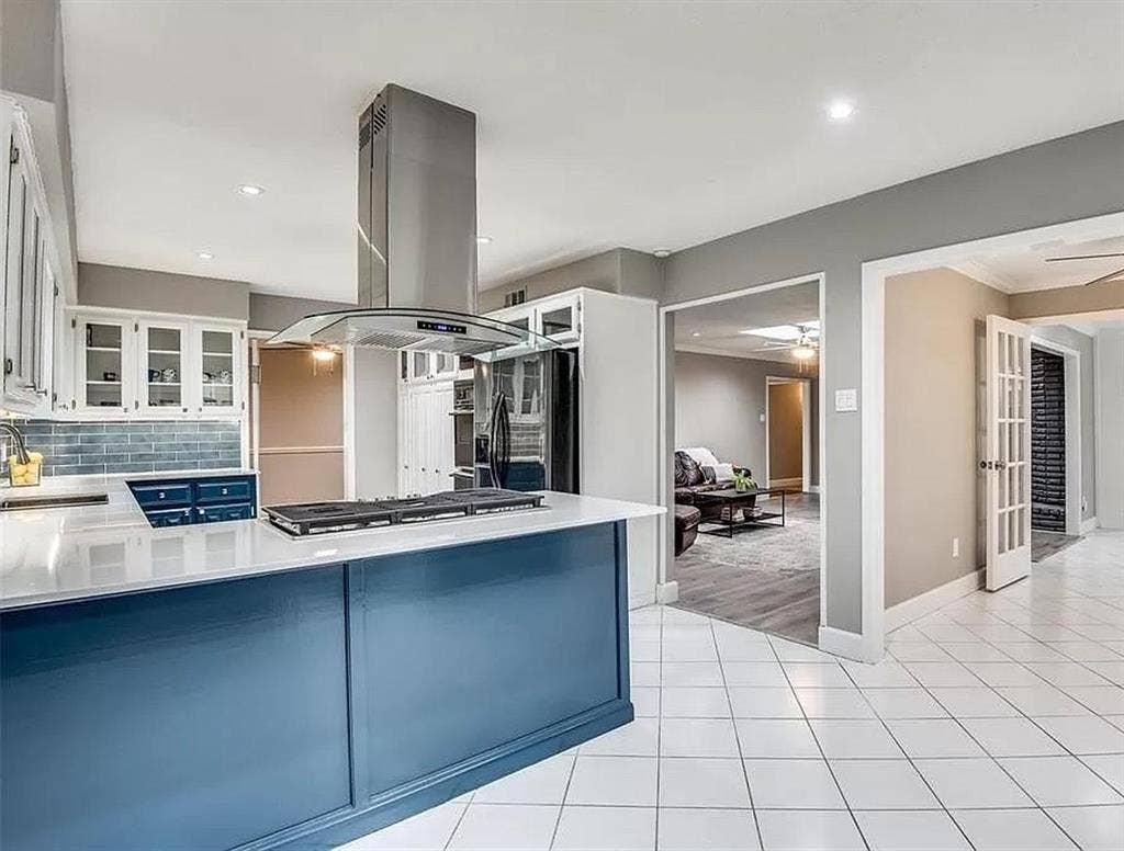 4 BR in Dallas