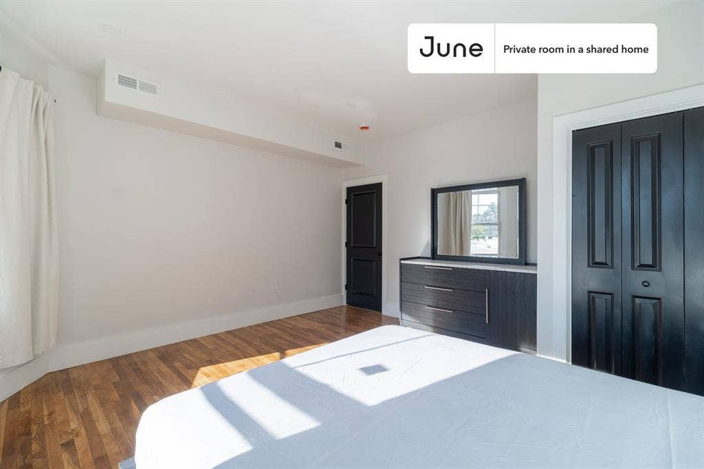 5 BR in Boston