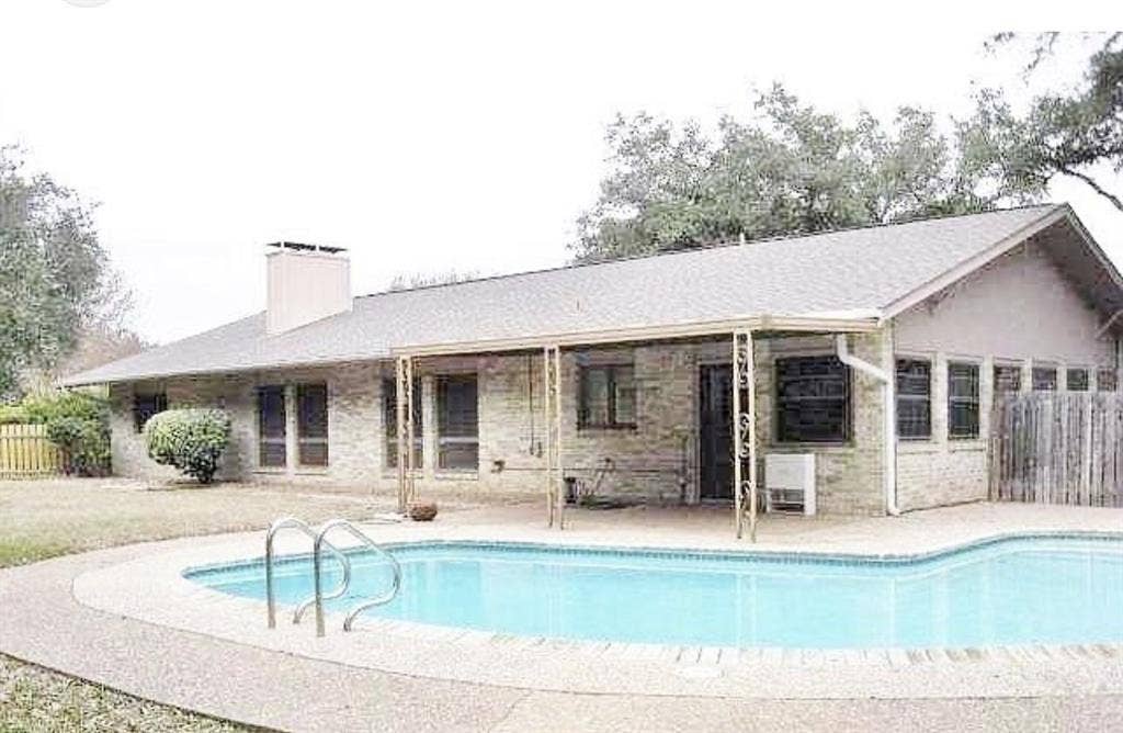 Lakeway Oasis Home with Room